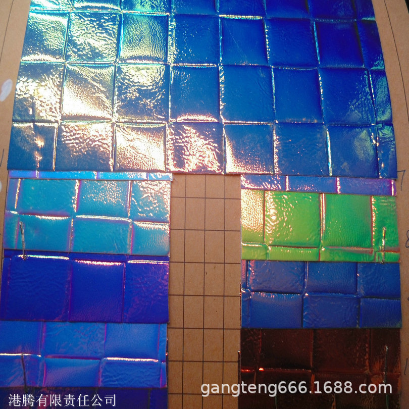 幻彩膜 编织纹正方形 方块反光 大格子 皮革 镭射压纹 竹编格子革