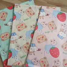 批发纯棉草莓与熊布料 儿童卡通床单面料 宝宝枕头布料 全棉棉布