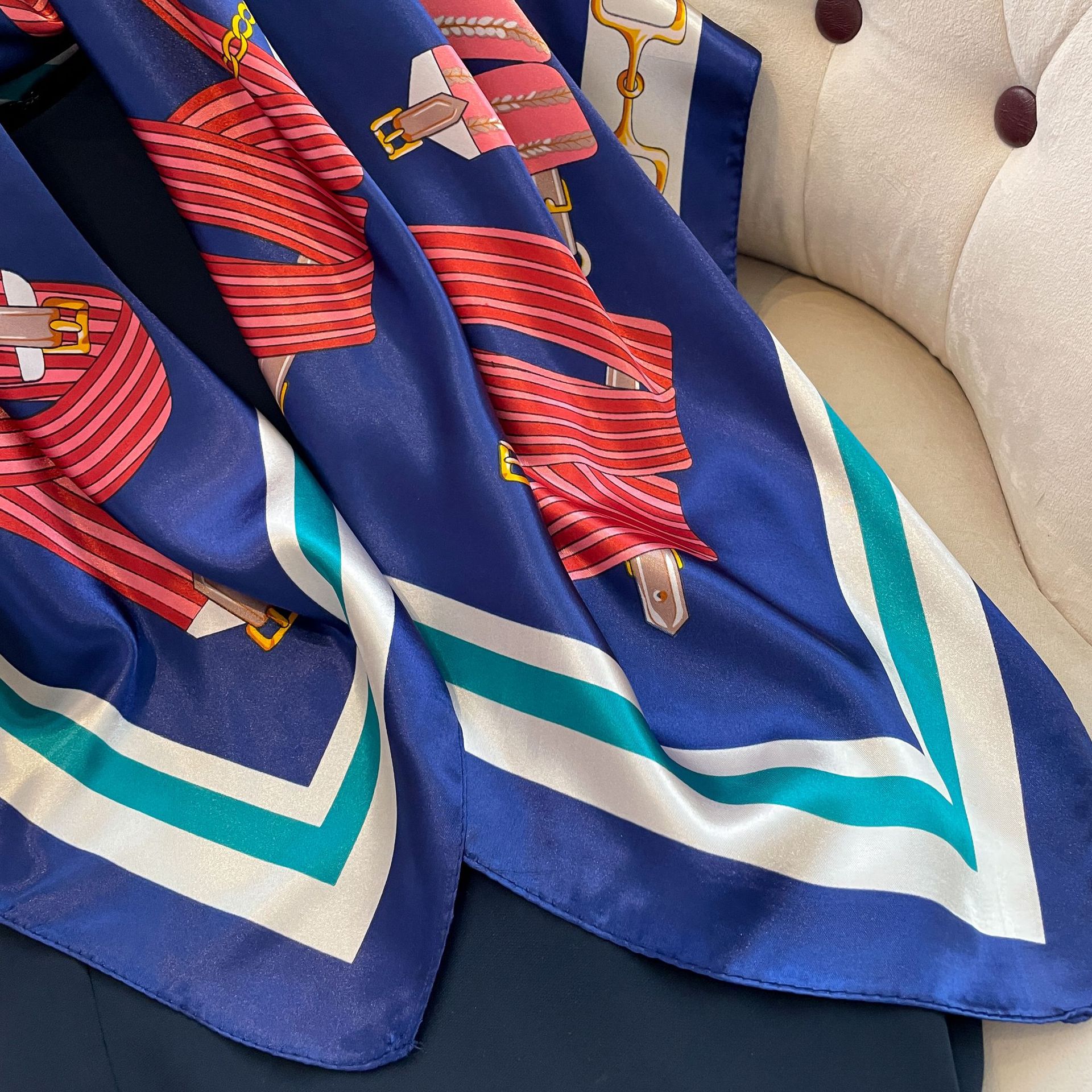Small Square Scarf Versatile Professional Accessory For Women_voghion.com