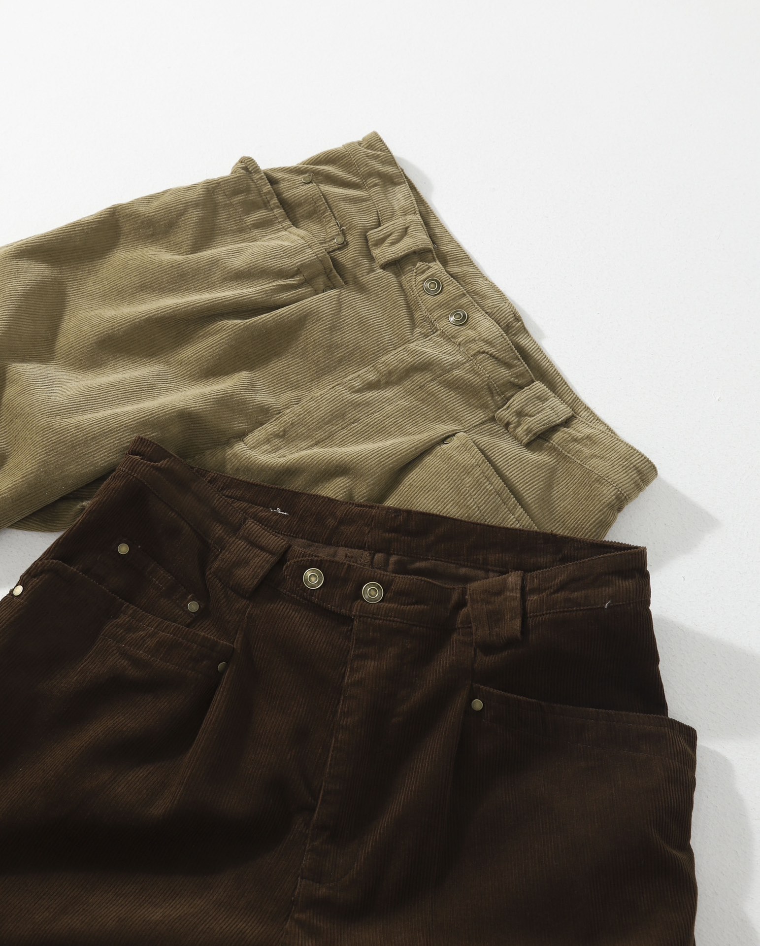 Epi Old Money Style Corduroy Casual Pants Loose Fit Unisex_voghion.com