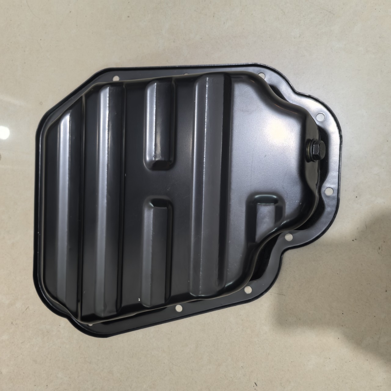 Suitable for Nissan Engine Oil Pan 11110-Jg31A