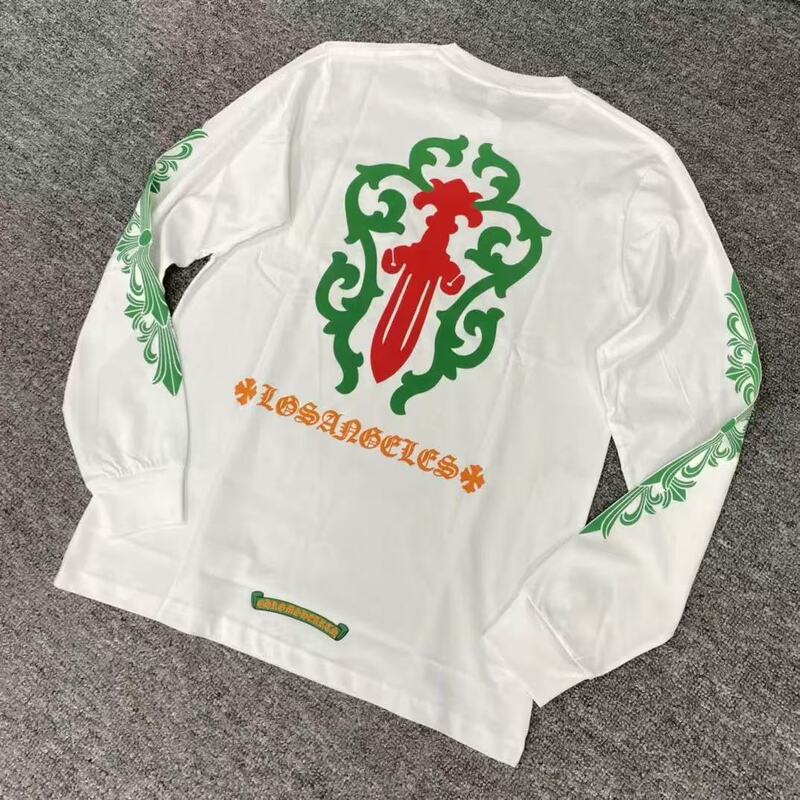 Long-term availability of the 26ss new collection: a stylish, pocketless, printed long-sleeve T-shirt with a horseshoe flower design, available for both men and women