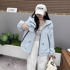 帽子の突撃服の女性派は2025春の新型の工装ファッションの潮流を克服します。