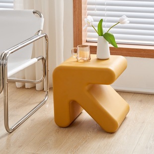 Household Plastic Small Stool Children's Chair Shoe Changing Stool Simple Modern Living Room Coffee Table Clothing Store Chair Arrow Low Stool