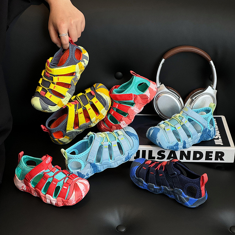 Factory Wholesale Children's Shoes, Kids' Beach Sandals, 2025 New Style, Closed-Toe, Soft-Soled, Non-Slip Sandals for Boys and Girls, Toddlers and Young Children