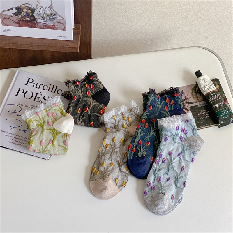 Spring and Summer New Lace Tulip Embossed Women's Boat Socks Ins Korean Versatile Cotton Sweet Short Socks