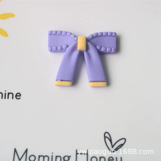 Purple bow