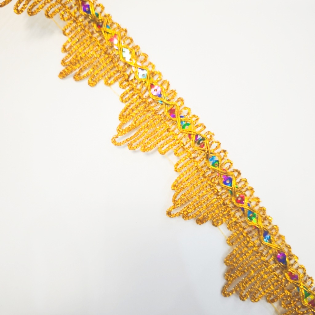 Alambre de oro y plata Lentejuelas de colores, borde de montaña grande, triángulo de encaje, ropa de agua, material decorativo de borde de bricolaje hecho a mano