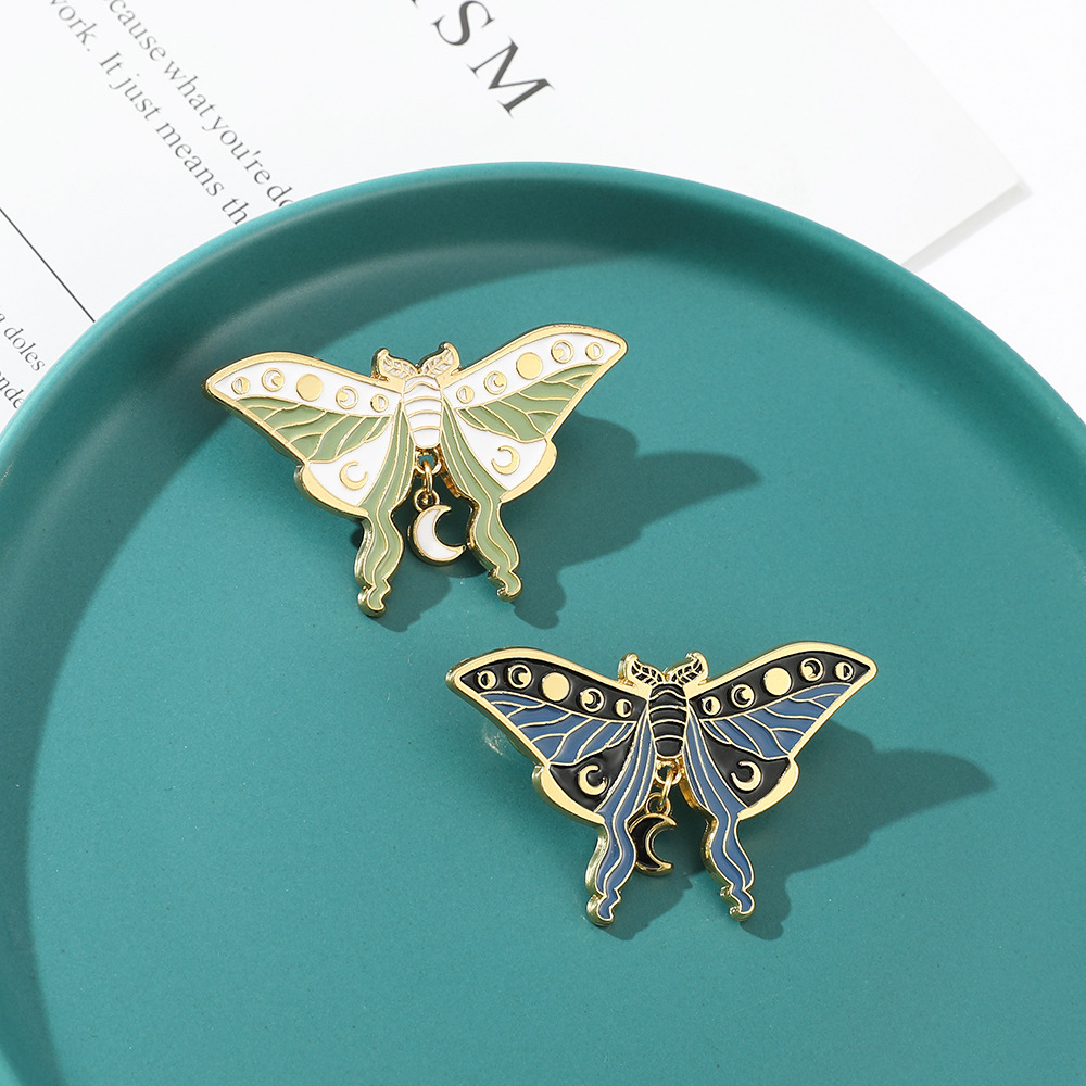 Mariposa broche japonés dibujos animados pin ins moda personalidad lindo pin aleación insignia bolsa Ropa Accesorios