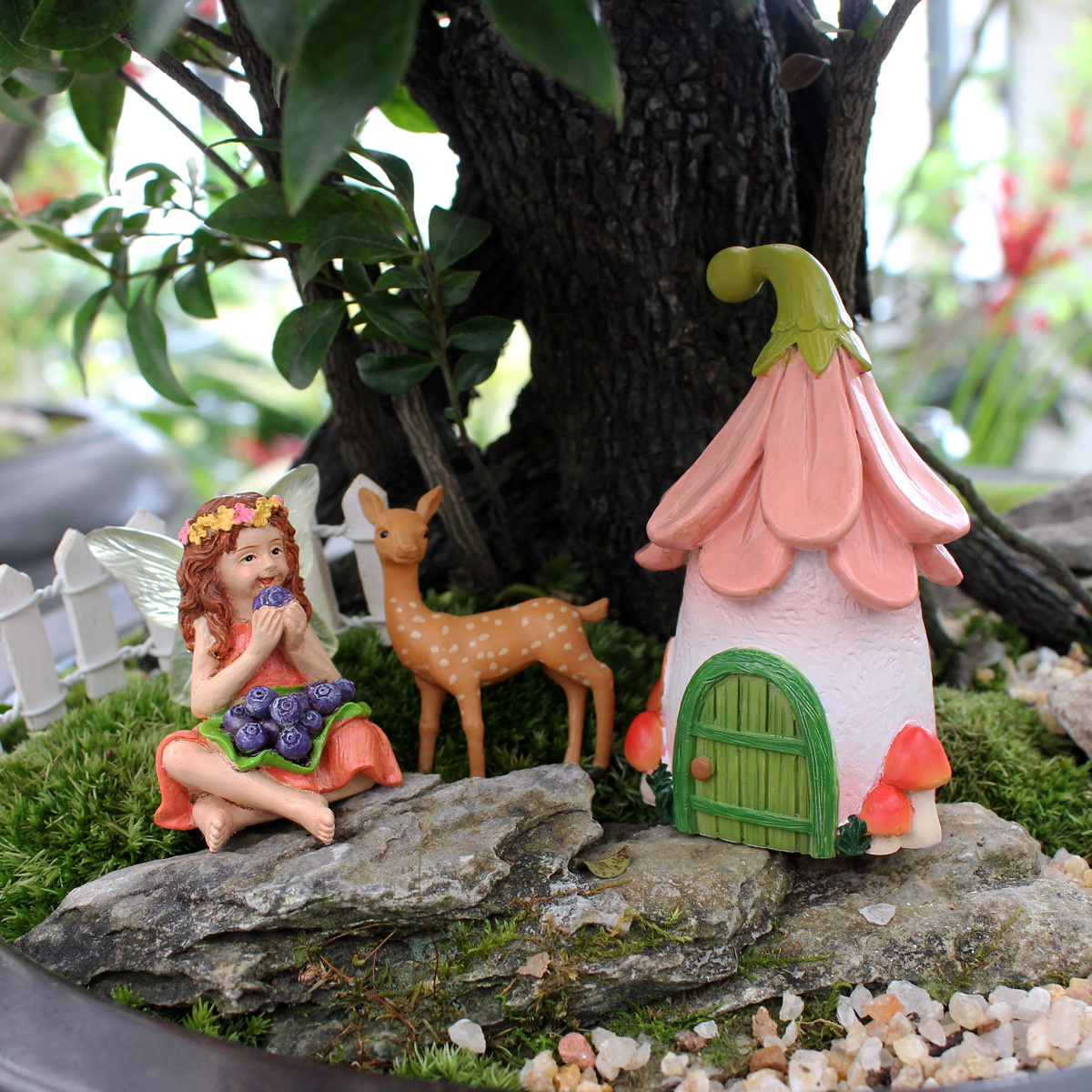 Creative outdoor garden courtyard decorations gardening decoration plug-in simulation animal fairy fairy decoration resin