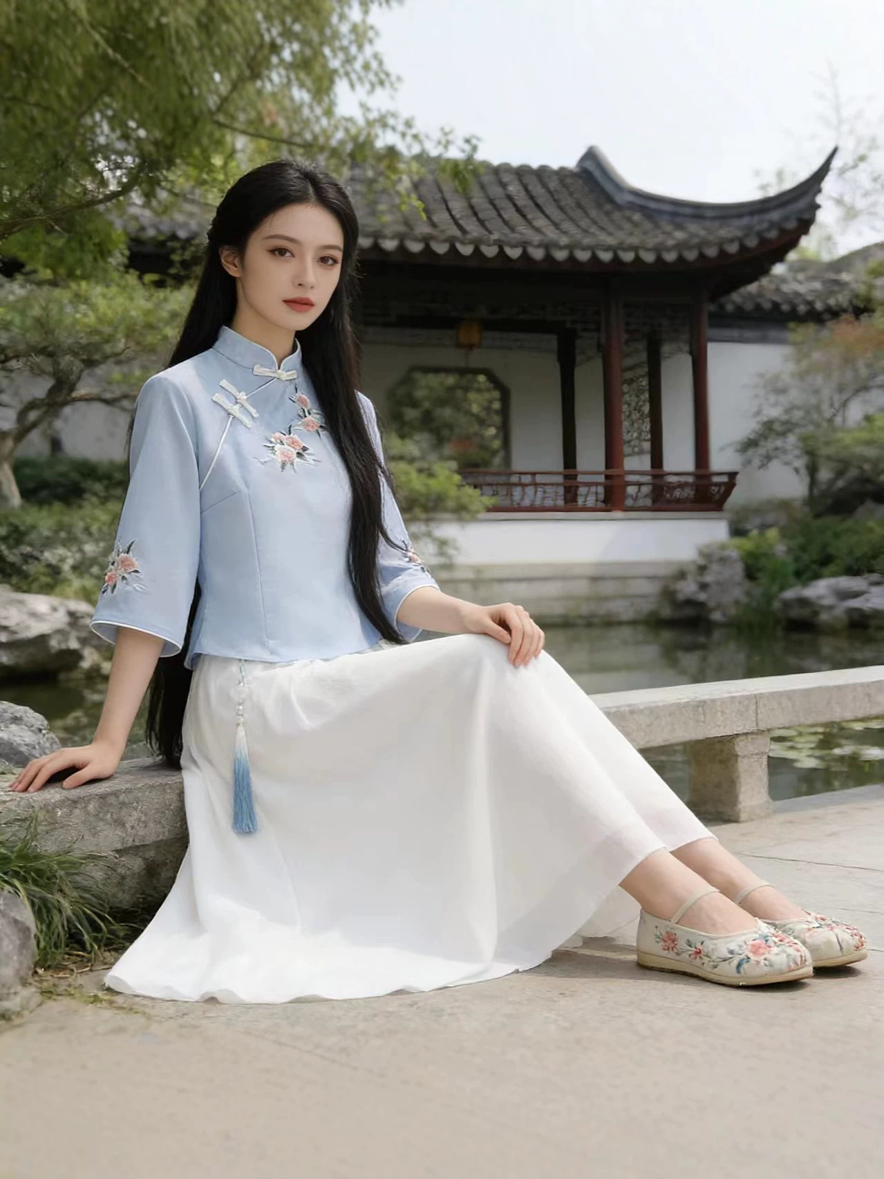 Retro Republic of China style Chinese jacket seven sleeve Tang suit camellia embroidery cheongsam tasse skirt factory batch can be fixed LOGO Retro Republic of China style Chinese jacket seven sleeve Tang suit camellia embroidery cheongsam tasse skirt factory batch can be fixed LOGO