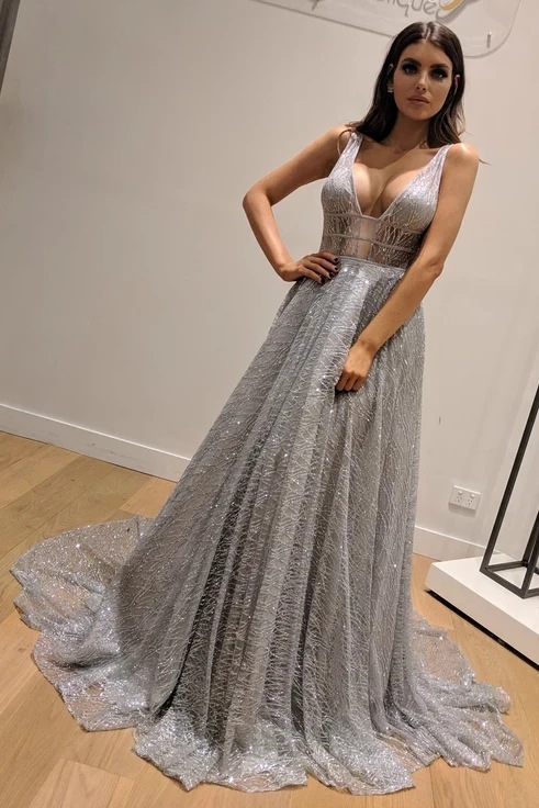 Primavera y verano europeo y americano Comercio exterior Amazon nueva ropa de mujer deseo nuevo vestido sin mangas con cuello en V vestido largo