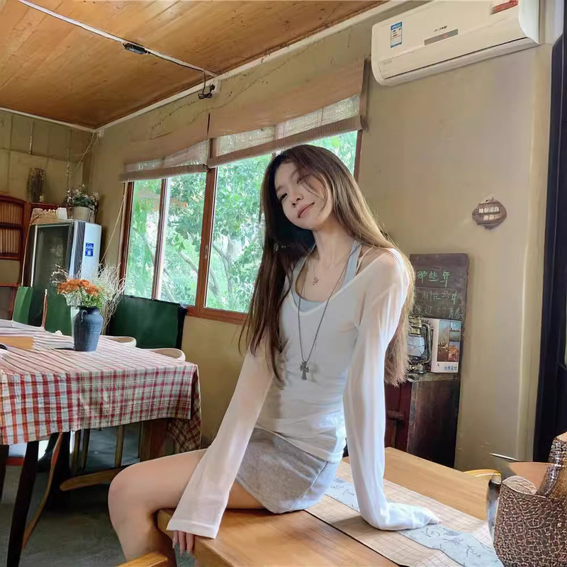 Pure Desire Style suit V-neck Thin Blouse T-shirt Women's Summer Niche Inner Hanging Neck Vest Top Fashionable Two-piece Set