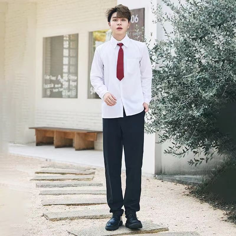 남성용 긴팔 + 정장바지 + 빨간색 넥타이