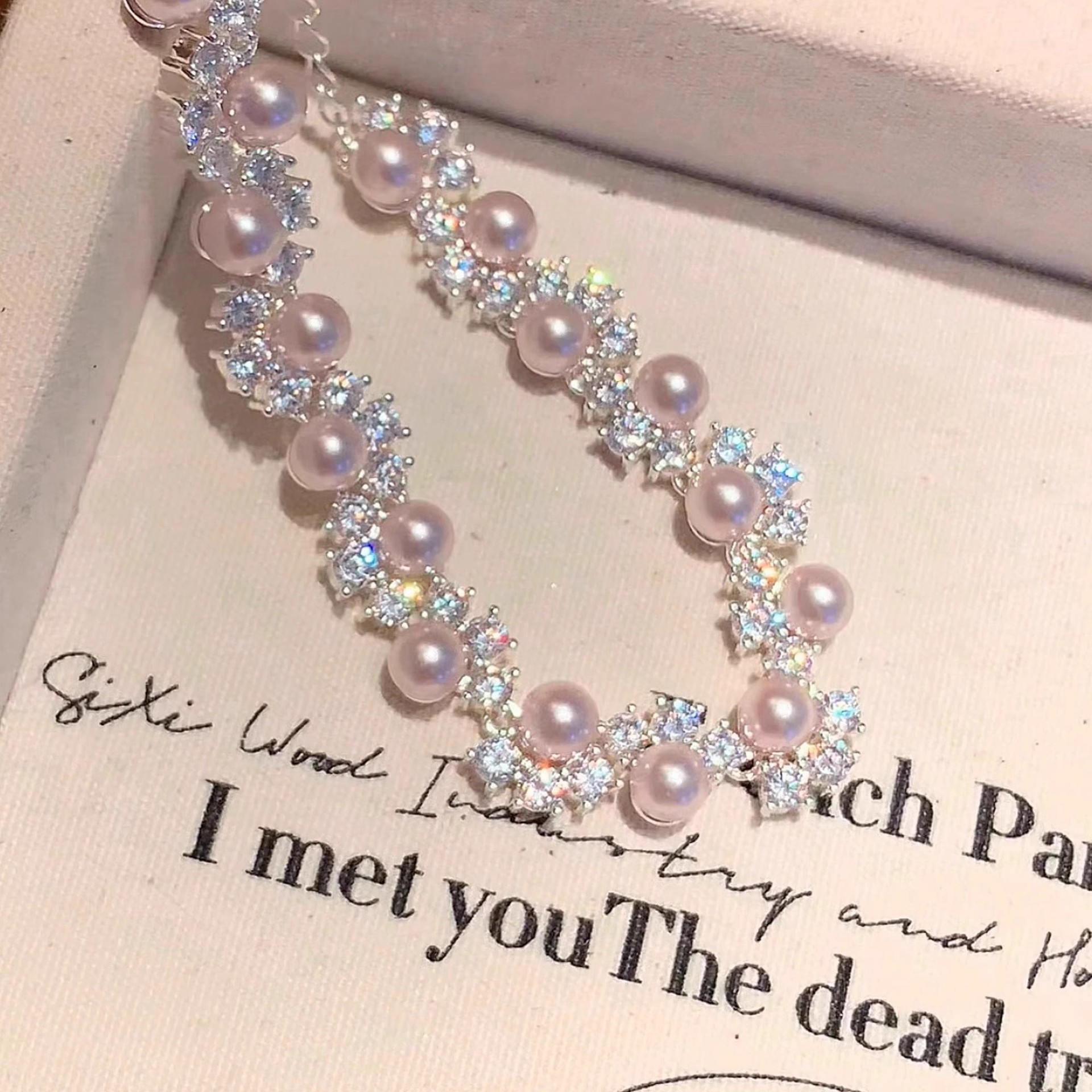 [Starry Sky] Beautiful French Flash Diamond Pearl Bracelet Women's Light Luxury High-End Zircon Bracelet Exquisite Bracelet