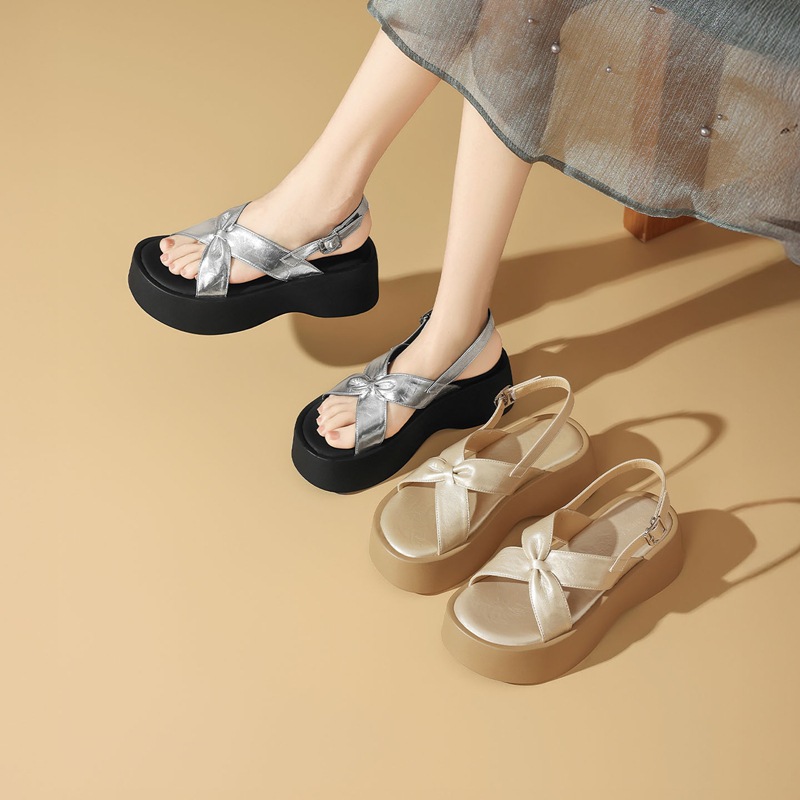 Sandal đế dày nữ phong cách La Mã, tăng chiều cao, đi biển dạo phố — KN332 Màu sâm banh