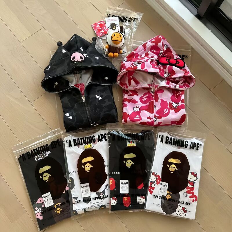 Trendy Brand Ape Short-Sleeved T-Shirt with Heavy Ape Head Camouflage Sharkbape Hooded Shark Head Sanrio Jacket Trendy Brand Ape Short-Sleeved T-Shirt with Heavy Ape Head Camouflage Sharkbape Hooded Shark Head Sanrio Jacket