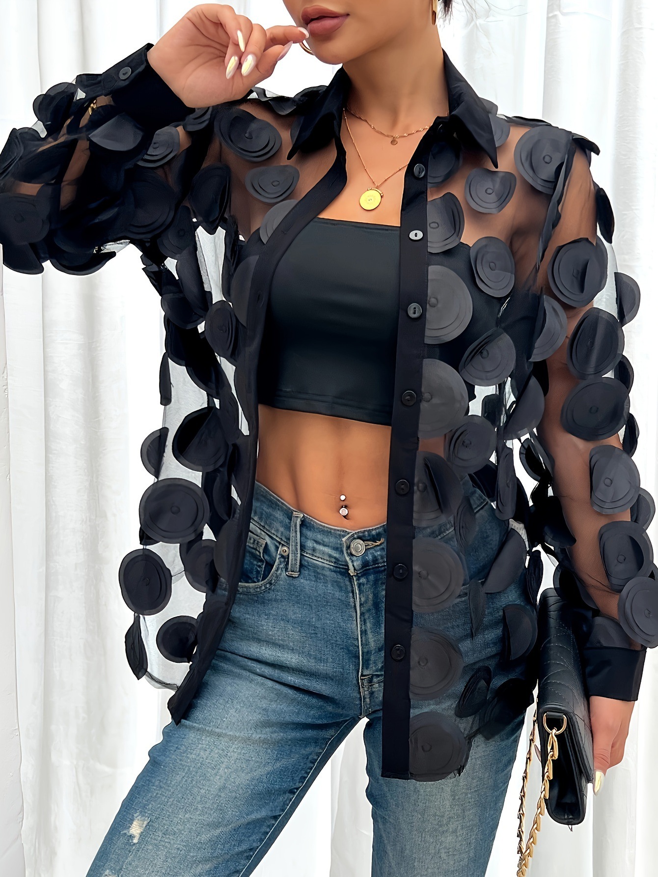 Camicia da donna a maniche lunghe con motivo traforato in rete, elegante, con collo alto, decorazione floreale tridimensionale e bordo incrociato_voghion.com