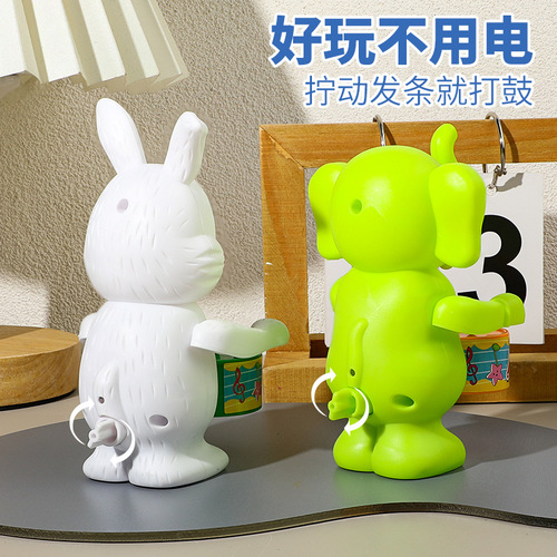 Children's wind-up drumming rabbit toy, drumming dog, elephant cartoon, winding, drumming animal toy, street stall