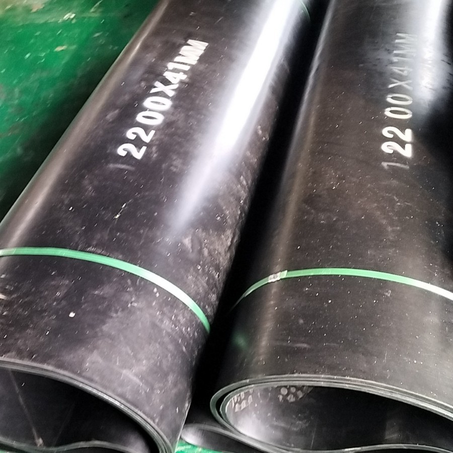 厂家直销磨砂玻璃打砂机用带宽2000mm--3000mm耐磨橡胶环型输送带