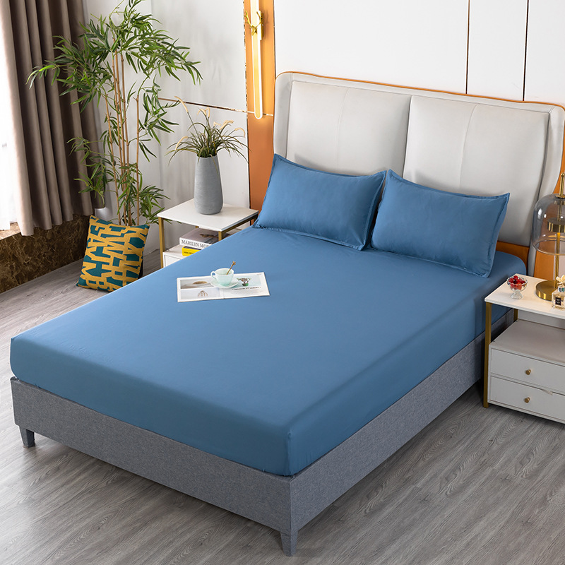 Sombrilla de cama impresa en color puro Juego de cama doble de una pieza Funda protectora de sábana cepillada Juego de cama de tres piezas