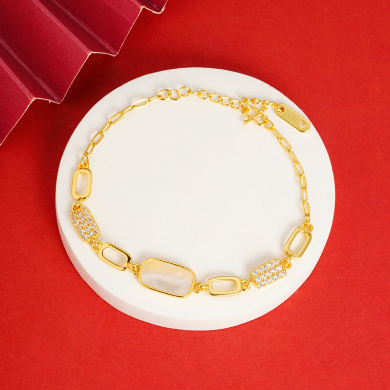 Arena de oro simple pulsera de pavo real niña pequeño libro rojo mismo estilo popular estilo todo partido estilo antiguo suministro de fábrica al por mayor