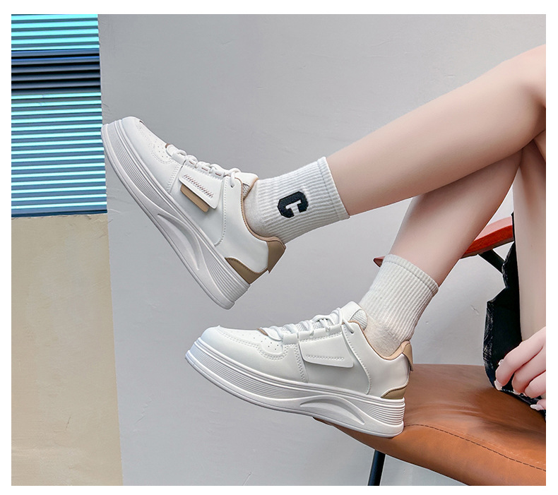 Petites chaussures blanches femme 2024 printemps nouvelle étudiante édition coréenne Instagram tendance polyvalente semelle épaisse chaussures de planche printemps et automne chaussures décontractées_voghion.com