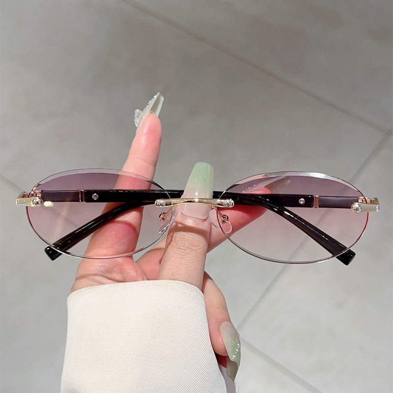 Rahmenlose ovale Sonnenbrille – Neues modisches High-End-Modell, beliebt bei Online-Influencern – Damenaccessoire_voghion.com