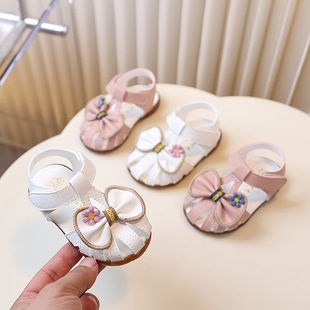 A generation of summer female baby sandals fashion princess shoes newborn baby soft bottom toddler shoes 0-1-2 years old