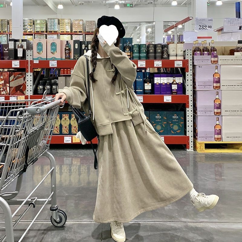 秋冬加绒加厚胖2-300斤国风盘扣连帽卫衣套装女休闲半身裙套装