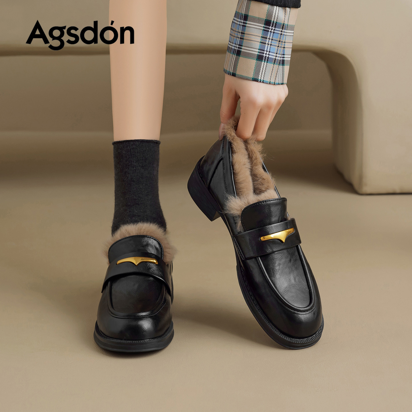 Zapatos de Lefour de Deng Xiaoping 2025 nuevos zapatos de invierno de lana de fondo grueso zapatos de algodón de nieve zapatos de cuero negro