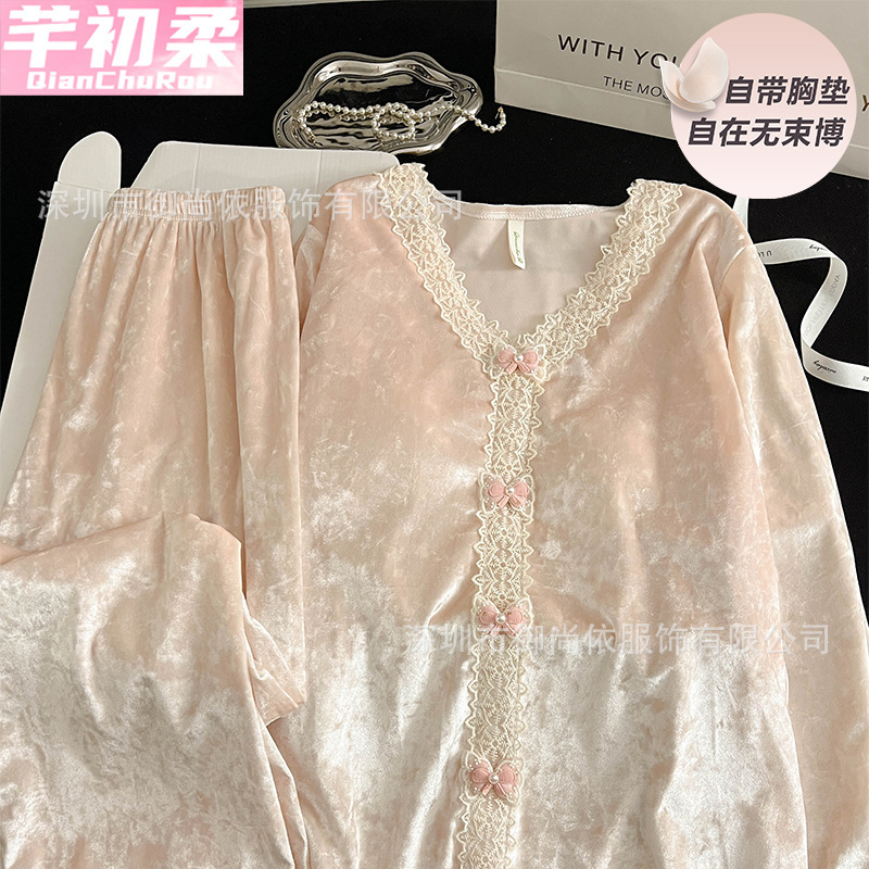 Diamond Velvet Pajamas for Women with Breast Pads Spring, Autumn and Winter New Luxury Lace High-End Gold Velvet Home Wear Set Diamond Velvet Pajamas for Women with Breast Pads Spring, Autumn and Winter New Luxury Lace High-End Gold Velvet Home Wear Set