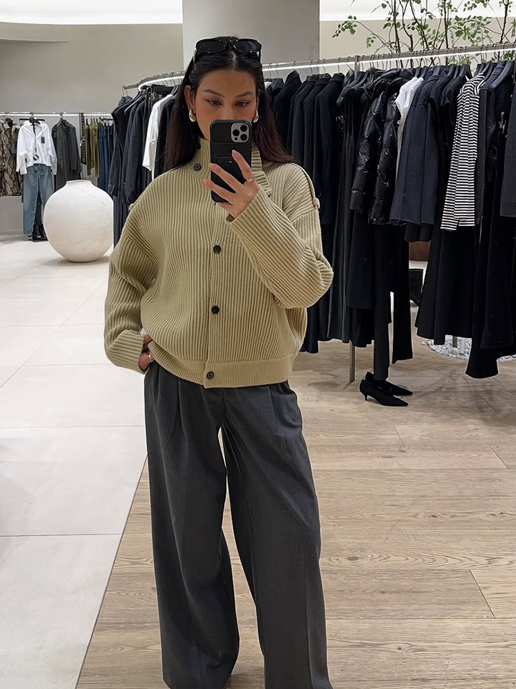 Estilo casual temperamento relajado color sólido sola