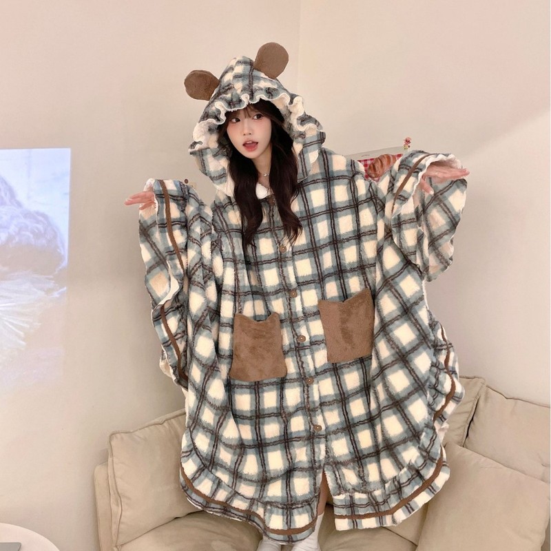 かわいい格子縞のサンゴのベルベットのパジャマの女性の冬の金2024とベルベットの厚い帽子と秋冬の家の服のパジャマは外で着ることができる|undefined