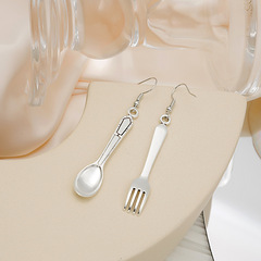 Elegant European and American Style Accessory, Retro Tableware Forks and Spoons Creative Pendant Earrings Made of Alloy Material, Long Length E8974