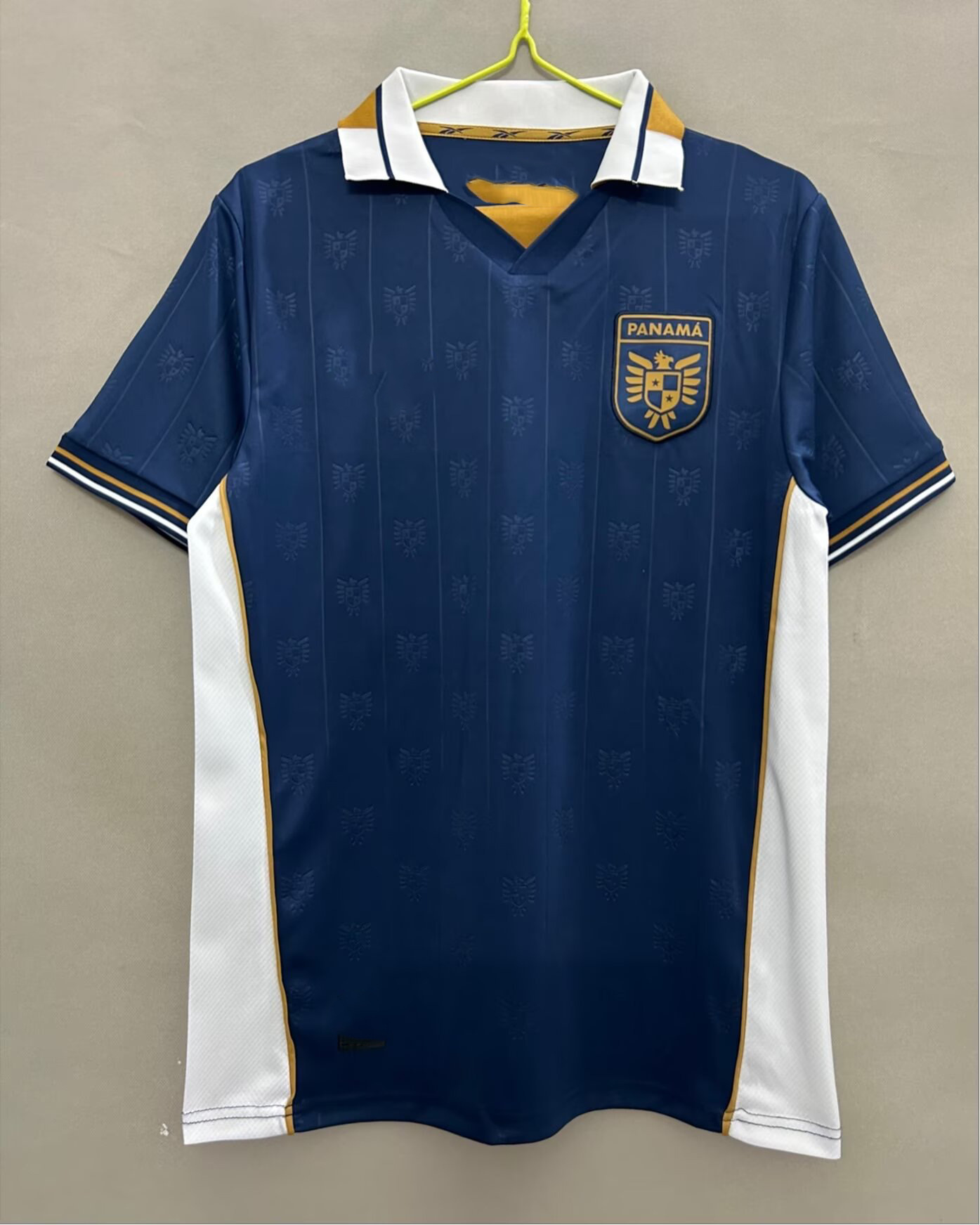 2627 nueva camiseta de fútbol de la Copa del Mundo Francia España edición de fans del equipo nacional brasileño gran cantidad de manga corta al por mayor
