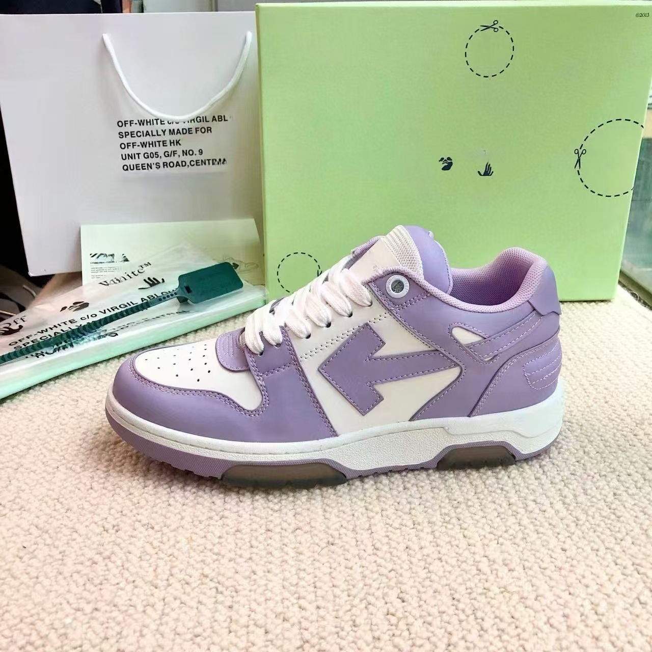 Two-tone white sneakers, arrow, European style, Collection Year 2025, for beloved, genuine leather