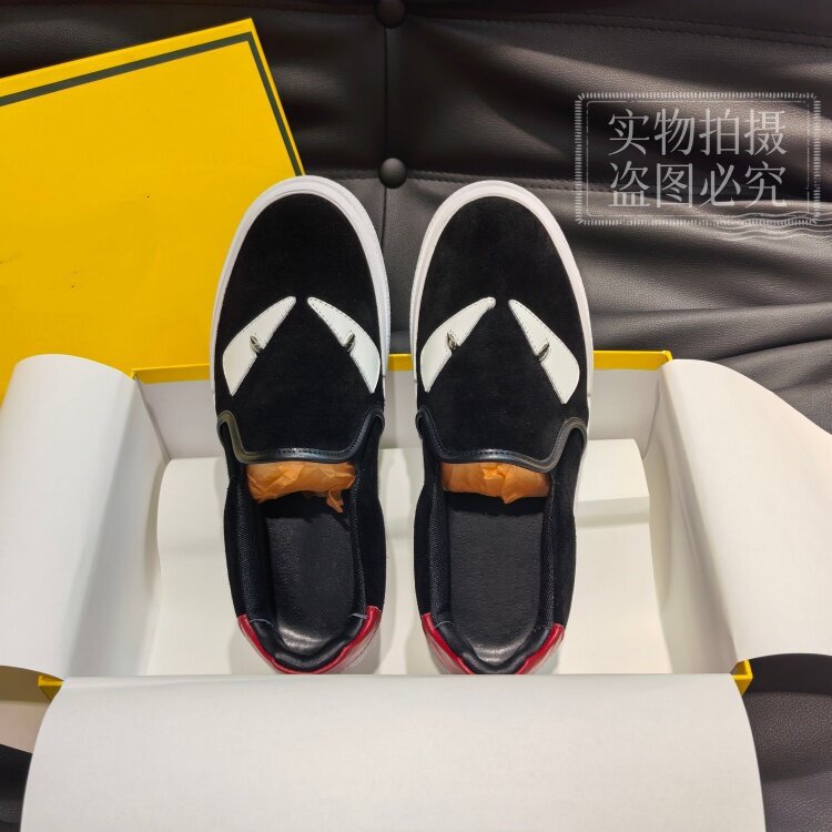 European style genuine leather men's slip-on black little devil casual sneakers, new men's little monster loafers