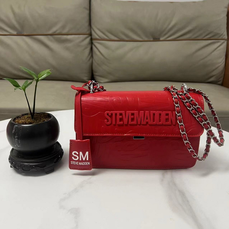 Bolso de hombro transfronterizo para mujer, tendencia europea y americana, letra de moda, bolso cuadrado pequeño, cómodo, casual, cadena de todo fósforo, bolso de mensajero al por mayor