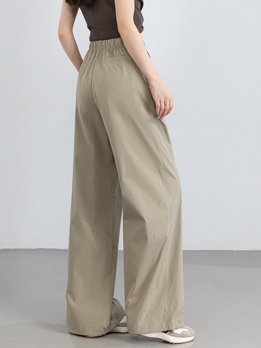 Quần dài kaki nữ eo cao ống rộng nhiều túi, chất vải chống nắng kháng khuẩn mỏng nhẹ thoáng khí — màu kaki