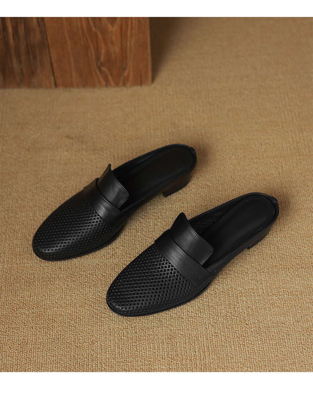 Sandal nữ quai ngang mũi kín gót thấp đế xốp nhẹ mùa xuân hè — đen chi tiết 19