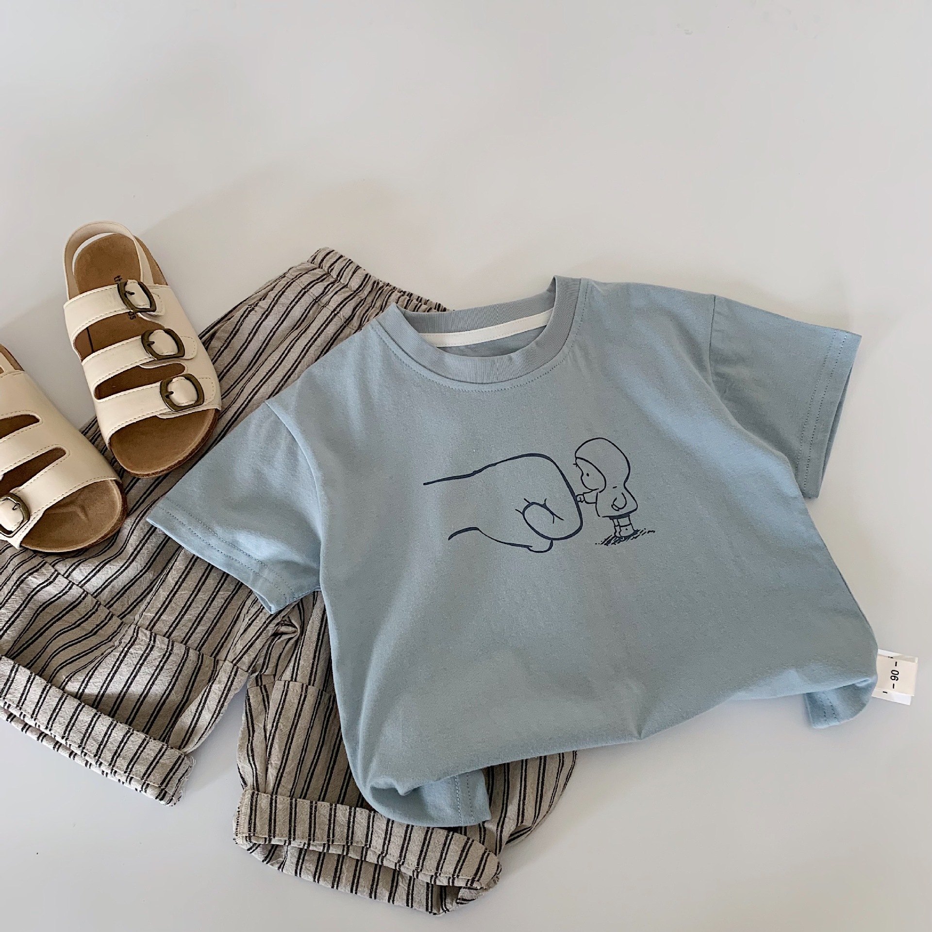 Camiseta para niños Maibao 2025 verano nuevo estilo niños y niñas dibujos animados manga corta bebé estilo occidental verano top marea al por mayor