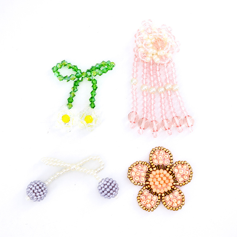 厂家供应新款 花朵服装辅料手工钉珠DIY异形毛毡布流苏包包鞋饰品