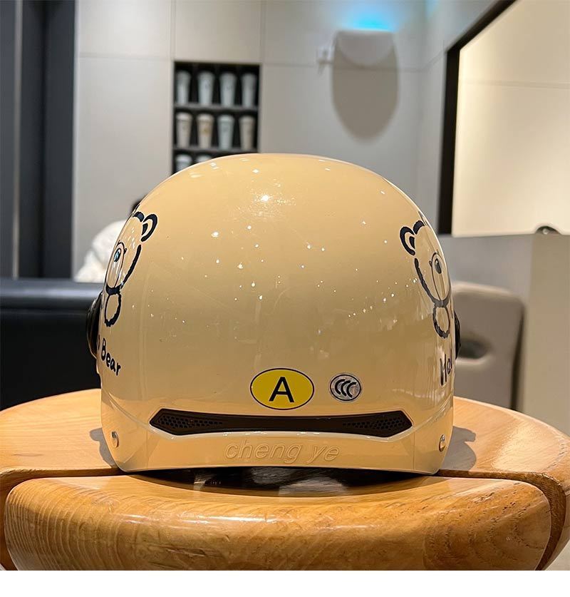 Cute Bear Electric Motorcycle Helmet 3C Certified