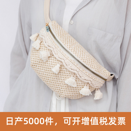 波西米亚草编包 跨境新款流苏腰包小众高级感草编斜挎包迷你胸包