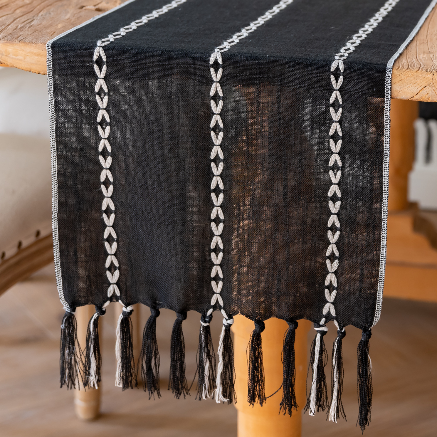 Lexiang 논 홀-블랙-수제 테이블 러너