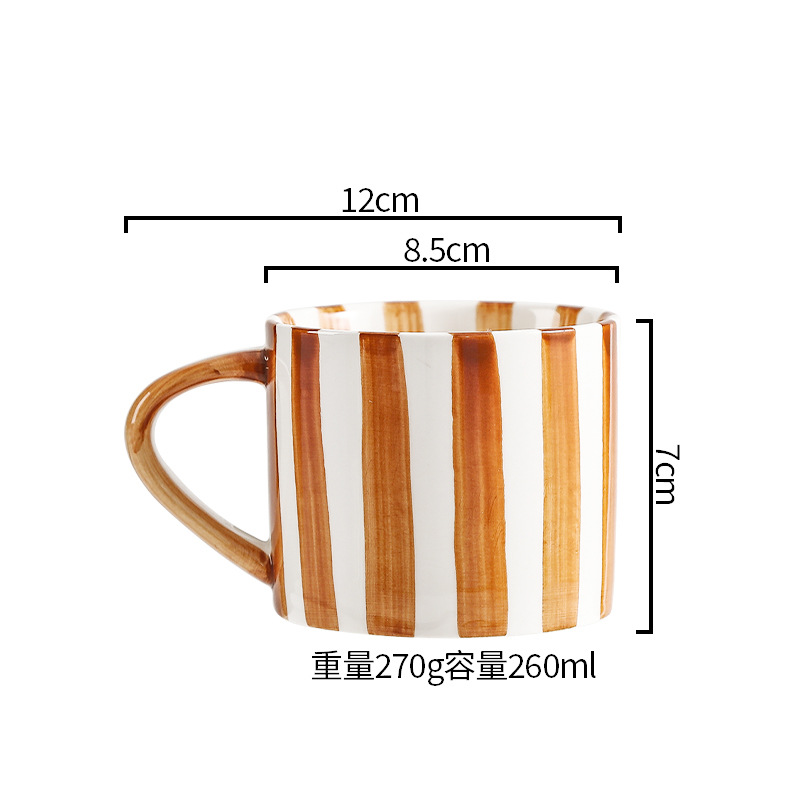 Taza y platillo de café de cerámica simple taza y platillo de café de alto aspecto traje de agua del hogar taza de té de la tarde taza y platillo de estilo europeo ins