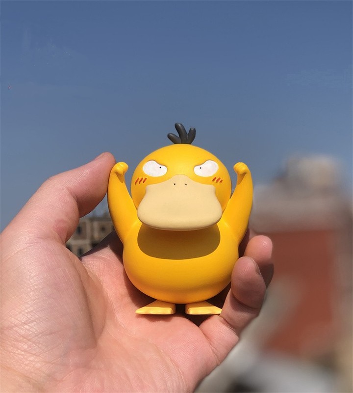 GK グッズ バトルアヒル カーセンターコンソール装飾品 かわいい漫画車 小さな黄色いアヒル ゼニガメ 車内装飾品|undefined