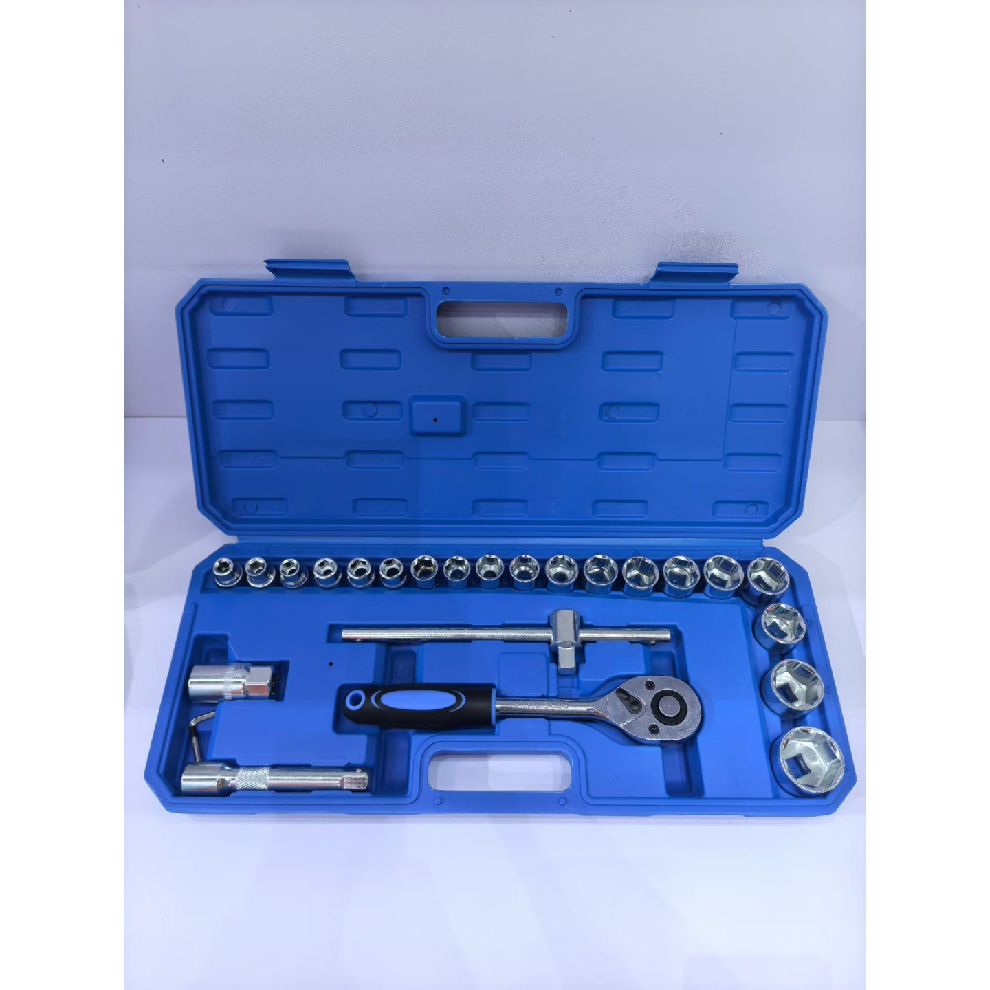 Socket ratchet wrench set, auto repair tool set, home use toolbox, multifunctional combination repair tools