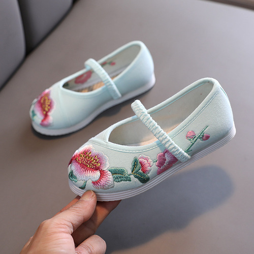 Hanfu children baby shoes embroidered shoes of the girls female costume of han Chinese wind folk princess dancing old Beijing cloth shoes for girls 